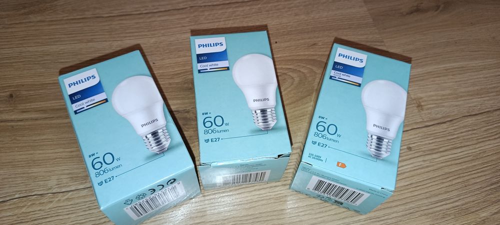 Лампочка 8 9 12 ват  Phillips osram led  світлодіодна