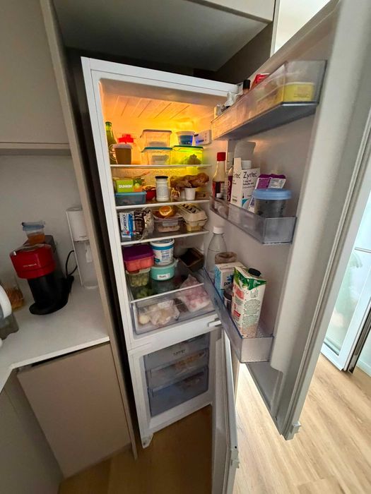 Combinado frigorífico/congelador de encastre Jocel