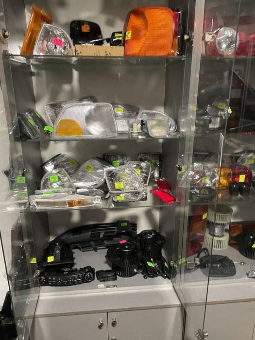 Оптика ліхтарі повороти стопи нові Фольксваген Опель Мерседес