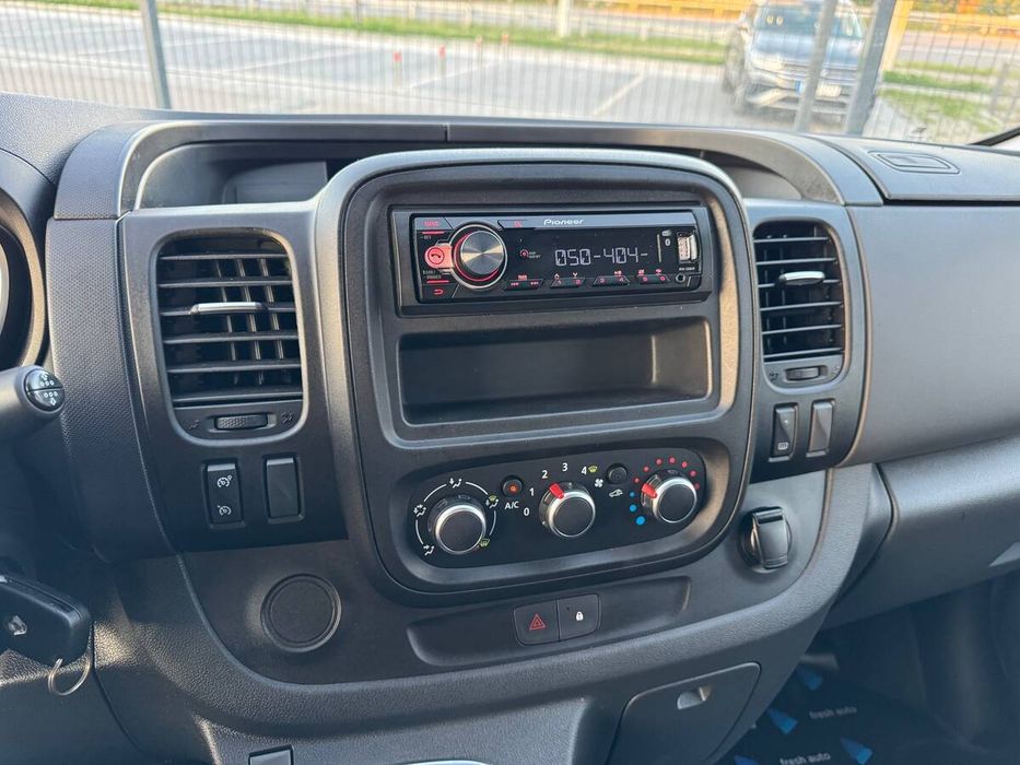 Renault Trafic 2021 freshauto