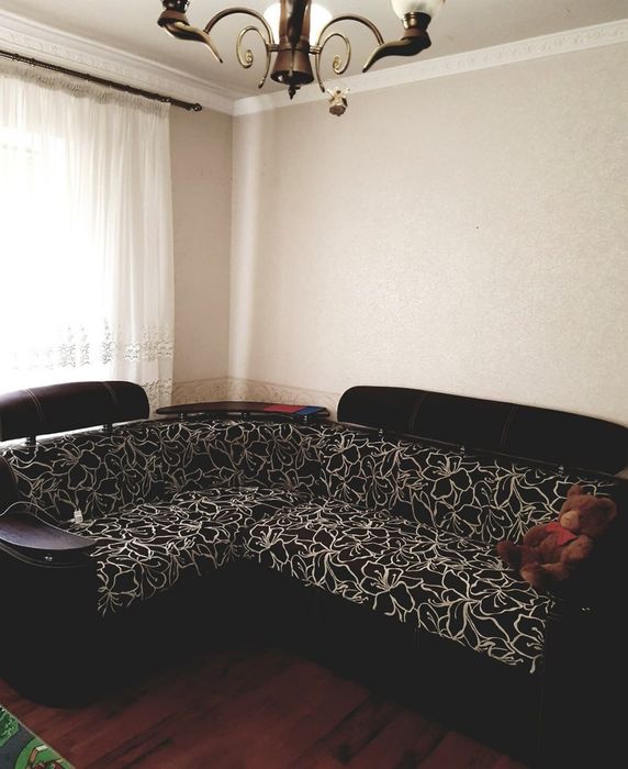 Здається чудовий 4 кімнатний Будинок на Старому Місті.