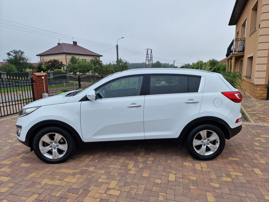 1.7Crdi*116Km*Bezwypadkowa*Ledy*Relingi*Kamera*Panorama*Serwisowana*