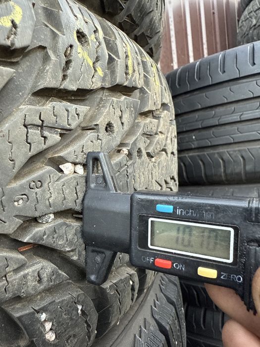 215/65/17 Nokian Hakkapeliitta 9