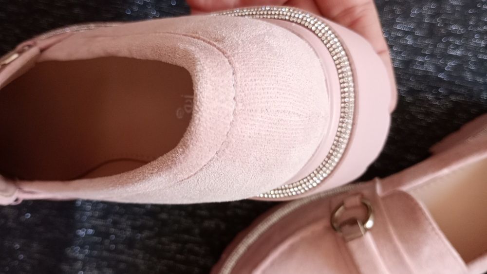 Pudrowy róż 37 dł ł 24.5cm