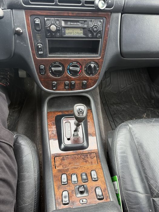 Mercedes ML320 benzyna