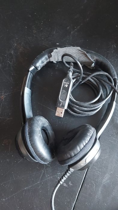Headset USB Logitech A-00008 (H330) – Leve e Ergonómico – Testado