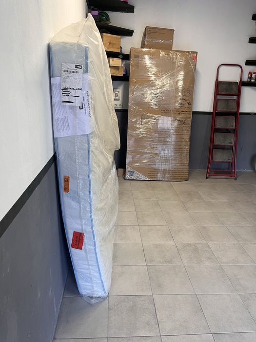 Безкоштовно ліжко та матрас 160Х200