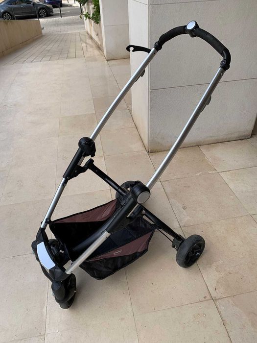 Carrinho e ovo para bebe