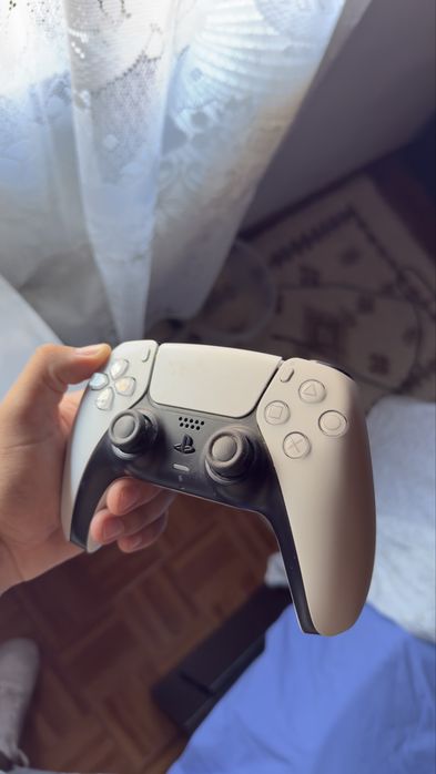 Comando PS5 DualSense – Praticamente Novo