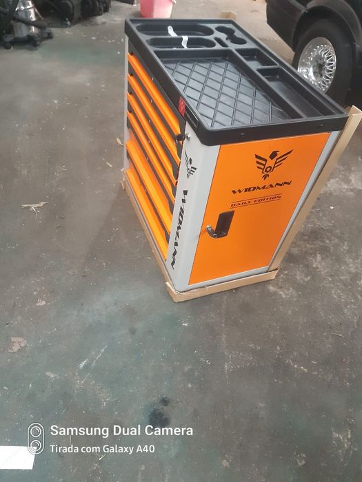 Carrinho de ferramentas