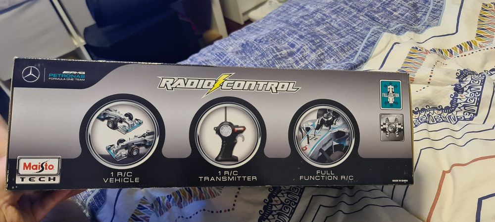 maisto carro  telecomendado mercedes amg petronas f1 w05 hybrid