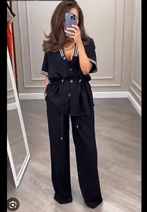 Костюм жіночий стильний