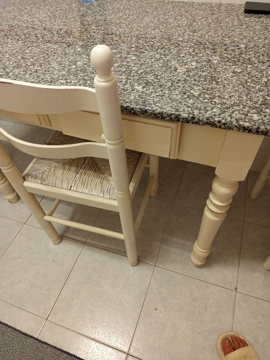 Moveide quarto e mesa de cozinha