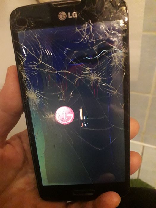 Telefon  LG 0168 uszkodzony wyświetlacz wyświetlacz wyświetlacz