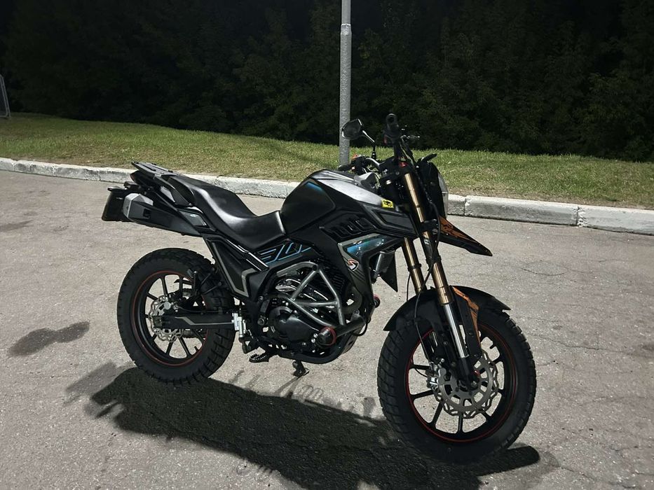 мотоцикл спарк t2 300 кубів