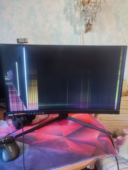 Продам изогнутый монитор MCI 24" под замену матрицы