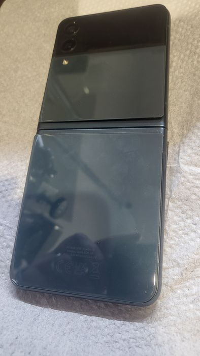 Продам телефон Samsung z flip 3 5G