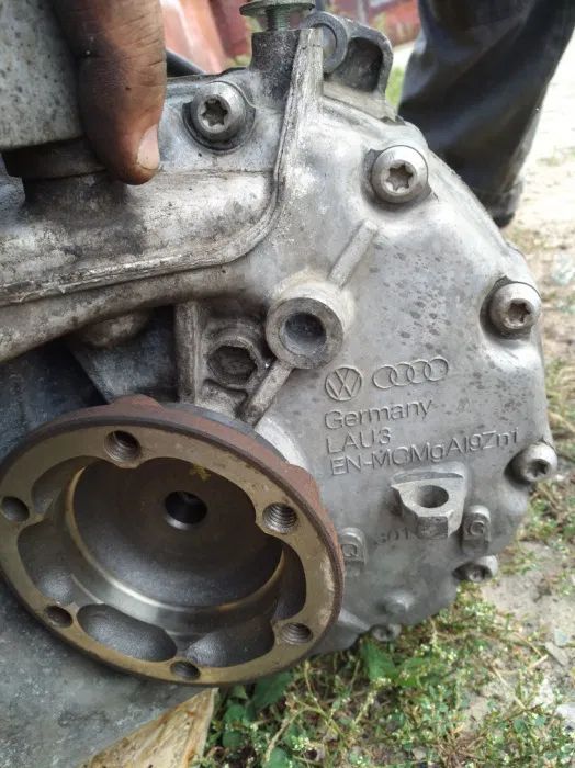 Продам коробку передач Гольф 5 2005 року