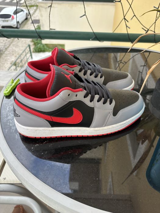 Air Jordan 1 Low Black Red Grey