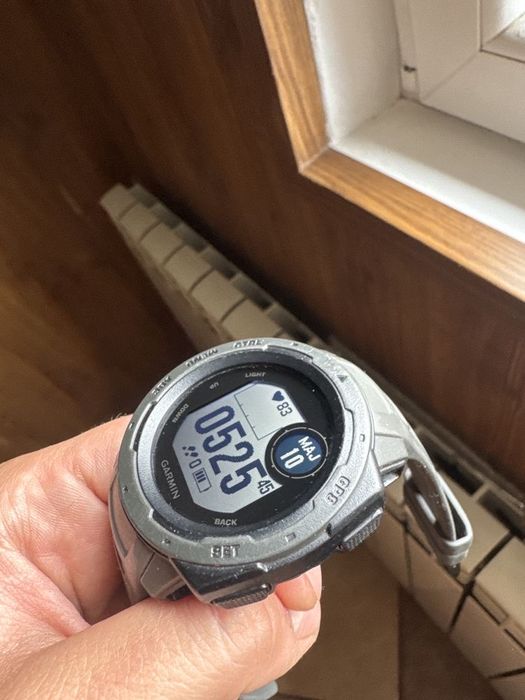 Garmin instinct