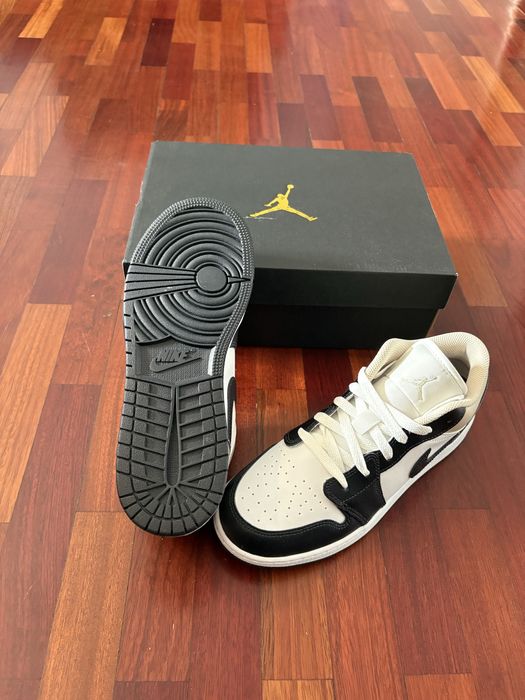 Air jordan tamanho 40 pretos e bege