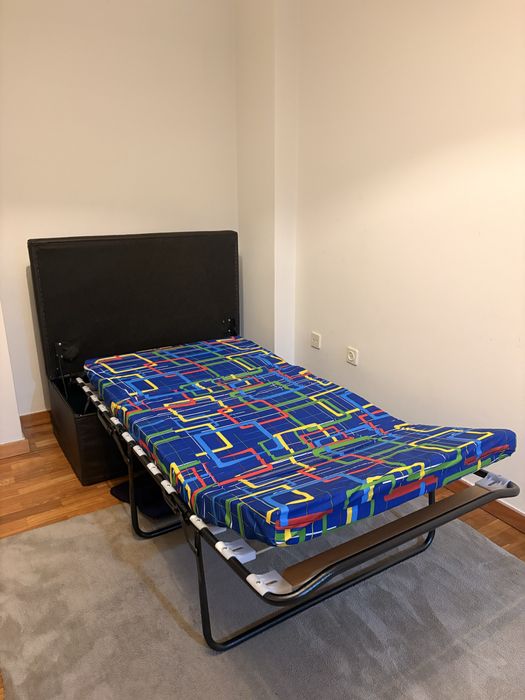 Sofa - cama individual / Puff convertivel em cama