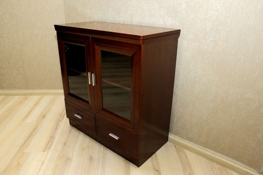 Komoda gabinetowa 2-drzwiowa 80 x 40 x 85 cm. Fornir. Outlet -%!