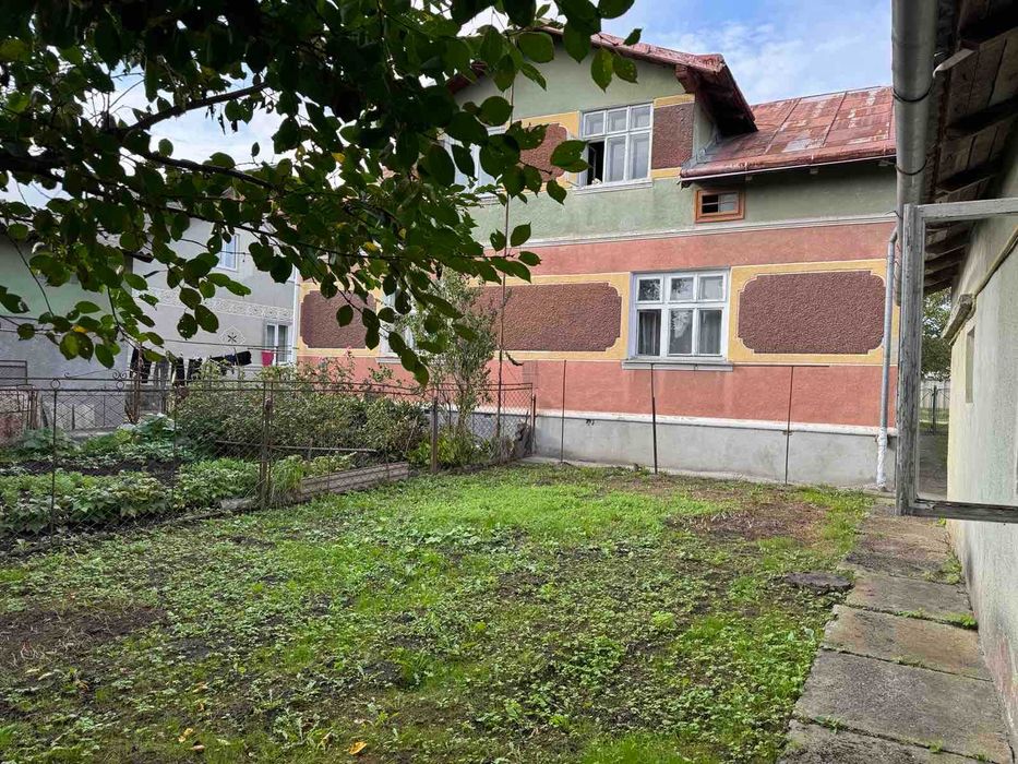 Продається половина будинку, р-н Нової Волощі, у м. Дрогобич!