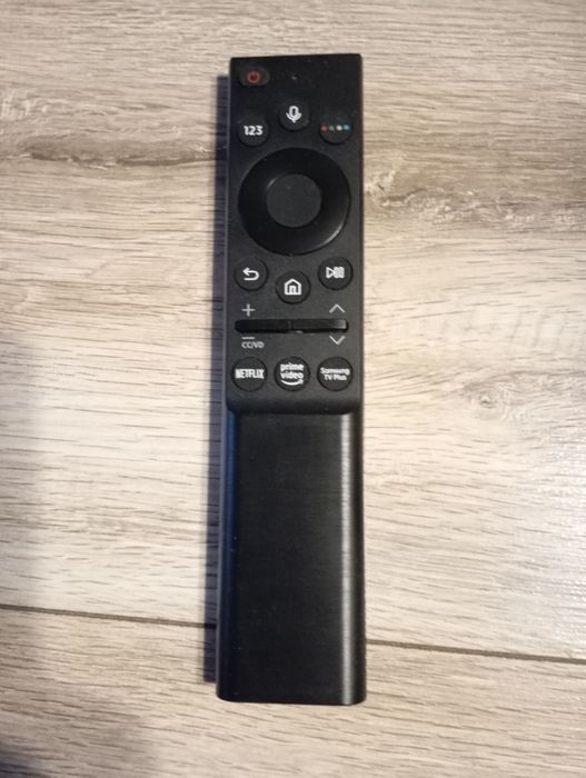 Telewizor Samsung  50 cali wifi 4K nowy pilot, SmartTv,  bezbramkowy, stan idealny z pakietem telewizji internetowej