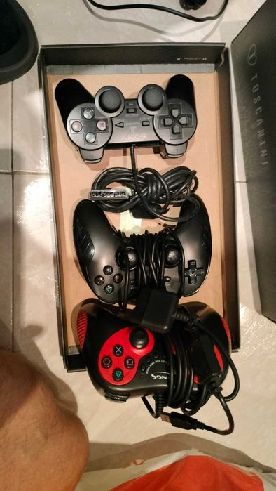 Consola  PS2 DESBLOQUEADA + 3 Comandos + Pistola +150 JOGOS + EXTRAS