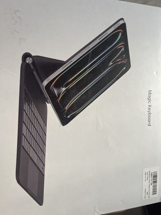 Etui z klawiaturą Magic do iPad Pro 13 okazja