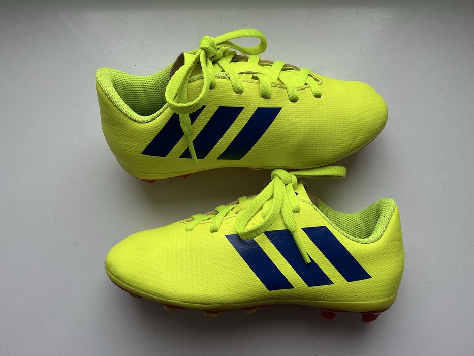 Бутсы Adidas 30 р.