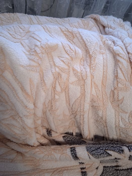 Продам плед бу 150/180 см