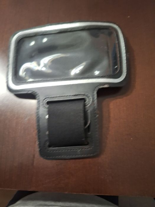 Etui na telefon na ramie