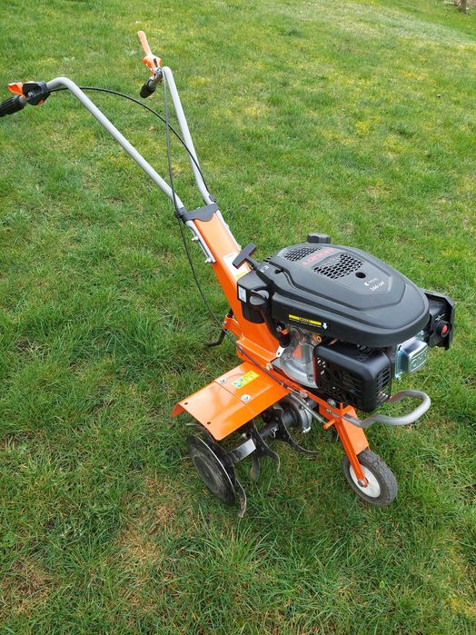 Glebozgryzarka spalinowa