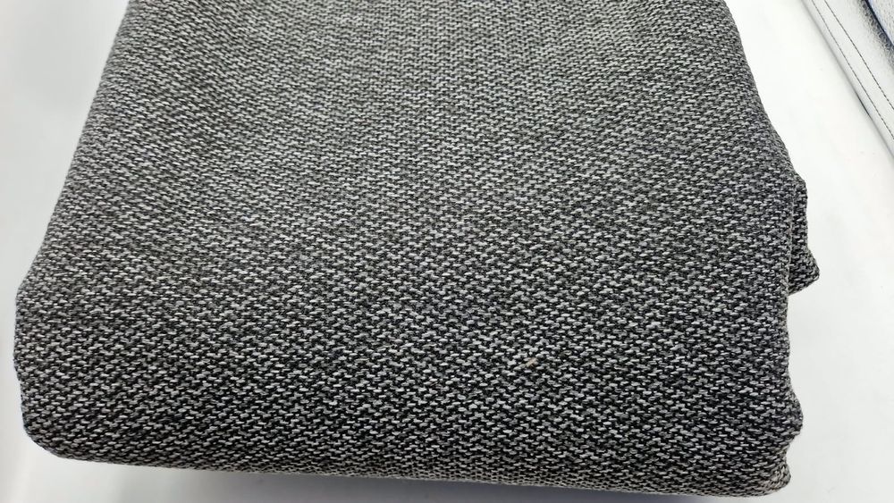 Tkanina obiciowa kupon 5 m.x 144 cm.
