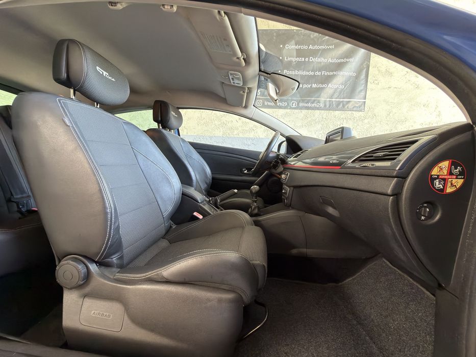 Renault Megane Coupe 1.5 DCI GT Line - Desde 155€ Mês