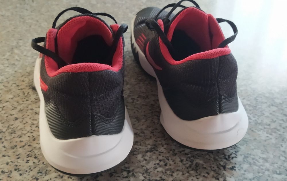 Sapatilhas Homem Nike usadas 43