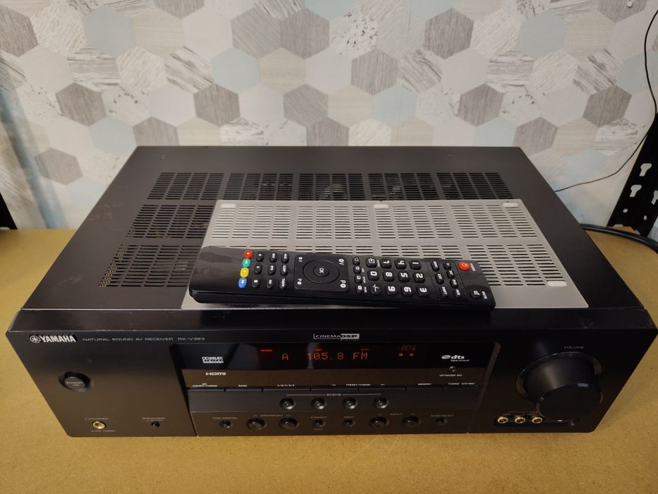 Amplotuner YAMAHA RX-V363 5.1 z pilotem zastepczym