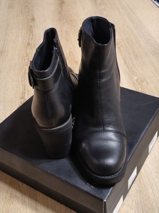 Шкіряні черевики
