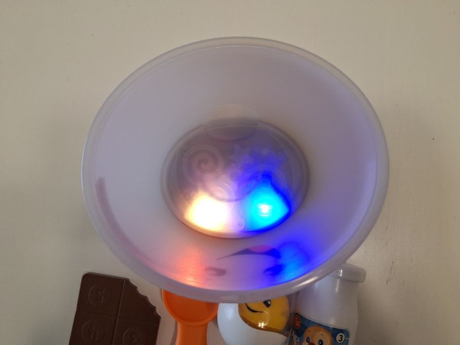 Fisher-Price GJW20 Laugh and Learn Magic Colour Mixing Bowl