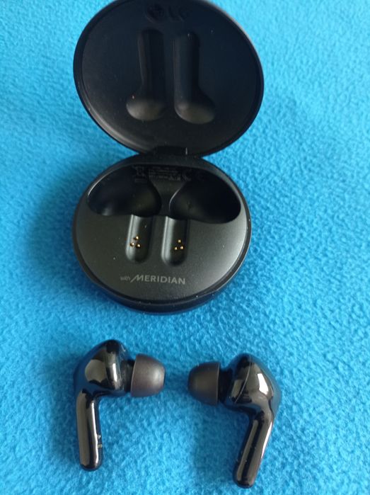 LG TONE Free Ear Buds - Like New