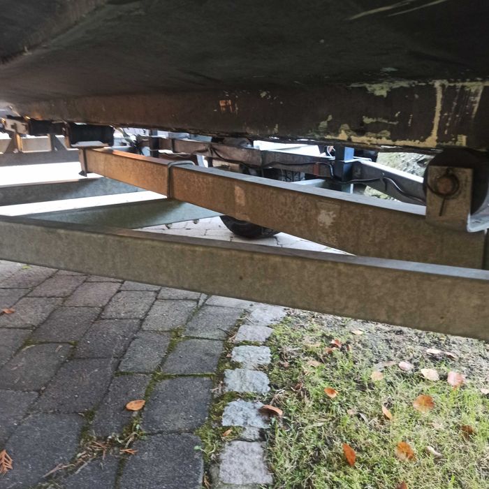 Łódz wędkarsko - rekreacyjna 4.9 m