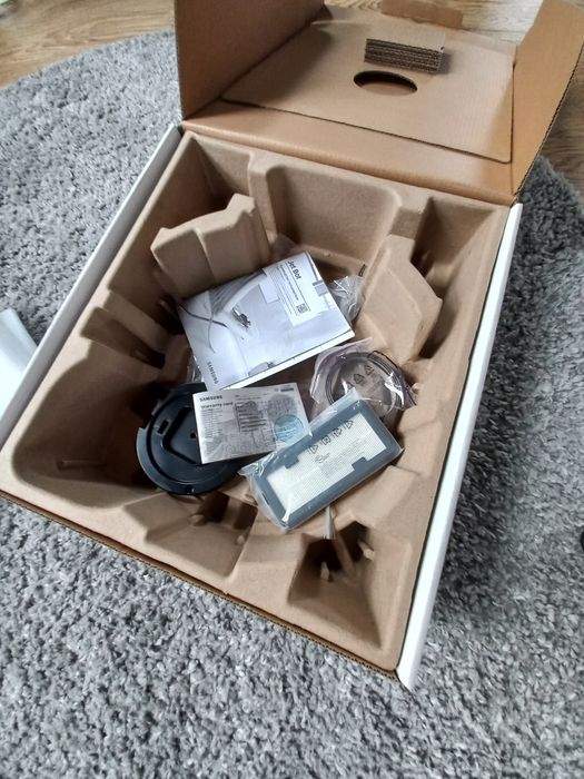 Продам робот-пилосос Samsung Jet Bot 
Продам робот-пилосос Samsung Jet