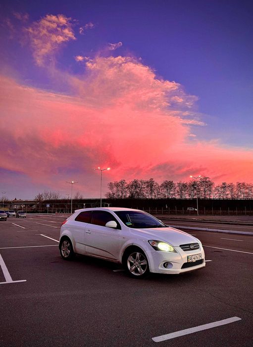 Продам Kia Pro Seed