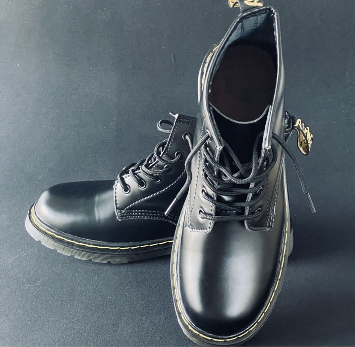 Glany botki workery kozaczki timberki traperki dr martin goth emo