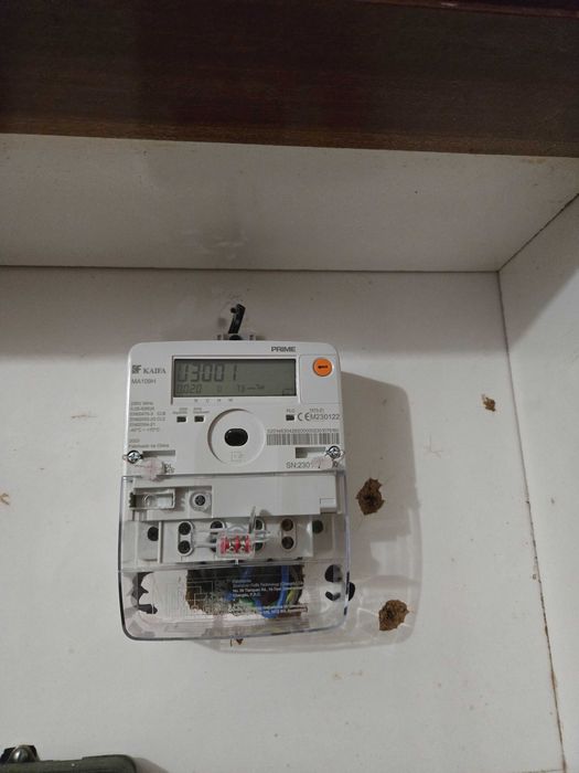 Garagem Fechada (Box)  – c/ WC Privativo, eletricidade e água