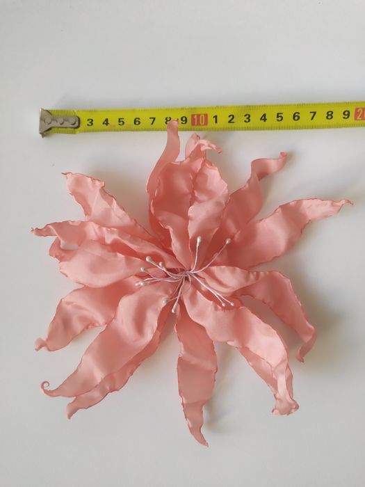 Kwiat broszka kwiatek przypinka kotylion hamdmade róż