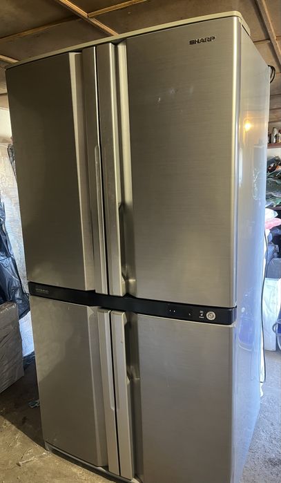 Холодильник Sharp