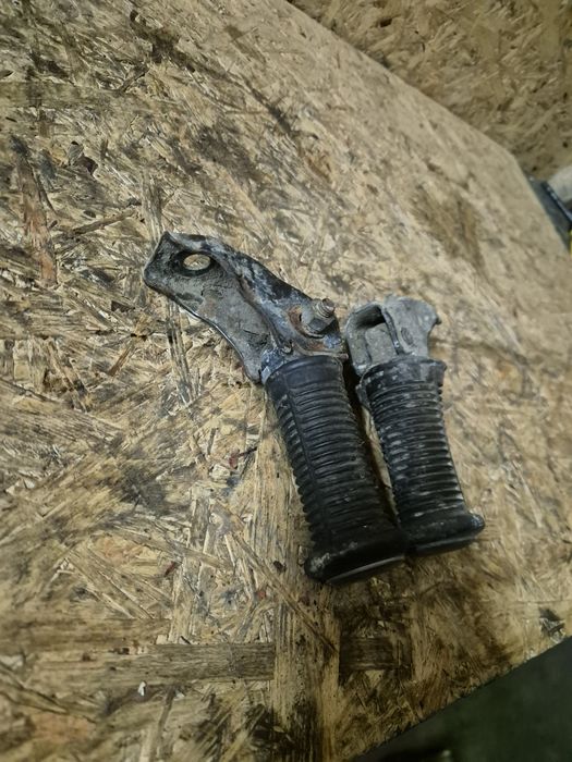 Podnóżki pasażera mz ts